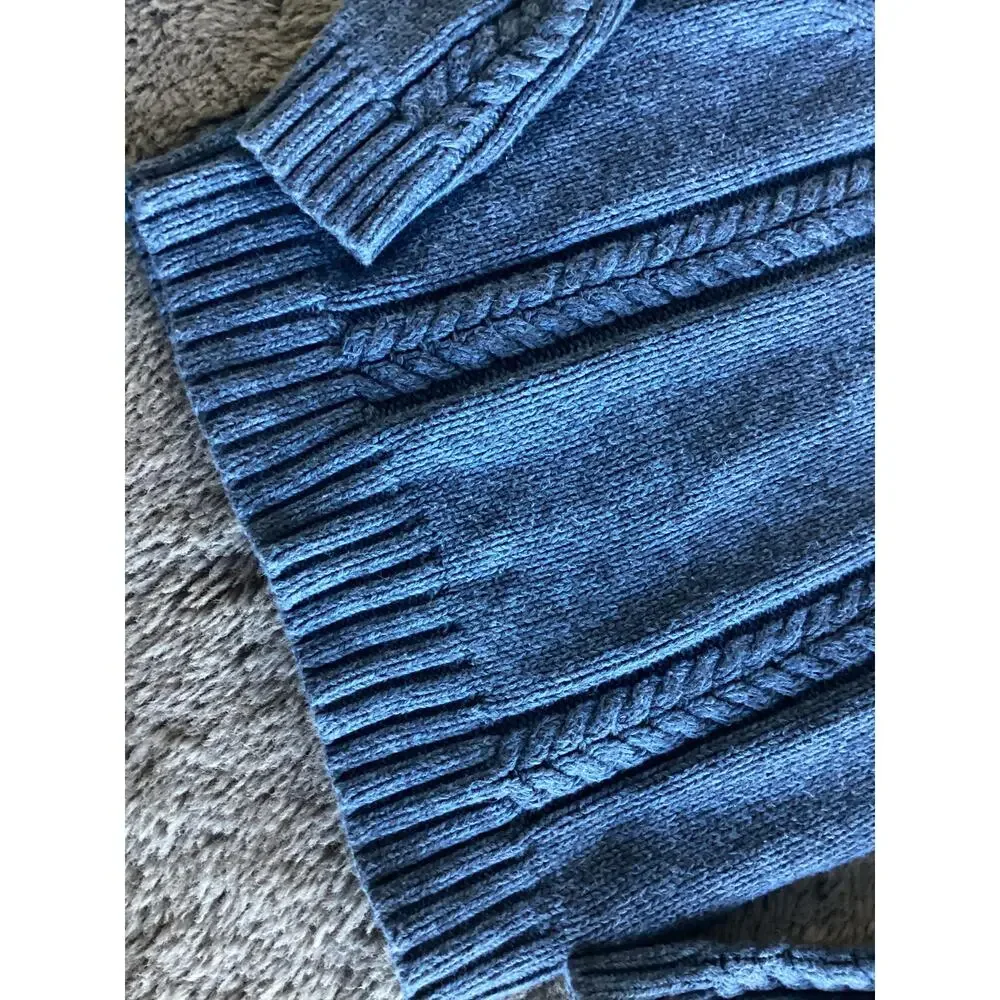 Old navy chunky cable knit sweater blue boys size 5‎